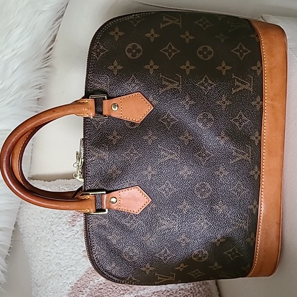 ๐ Authentic ๐ Louis Vuitton Alma PM - Picture 1 of 16